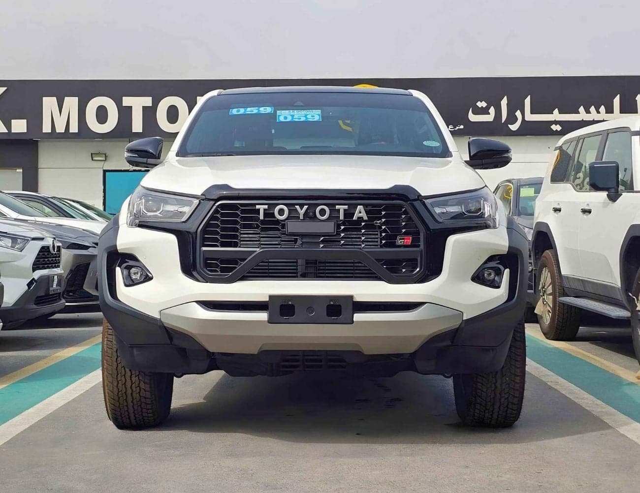 2026 Toyota Hilux GR SPORT thumbnail 2
