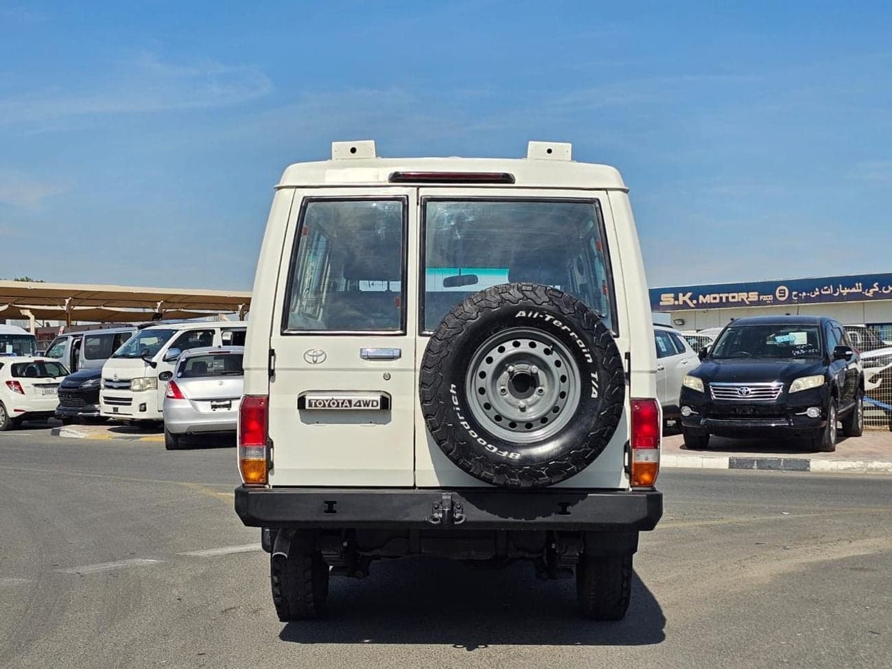 2018 Toyota Land Cruiser 70 LC76 STANDARD thumbnail 4