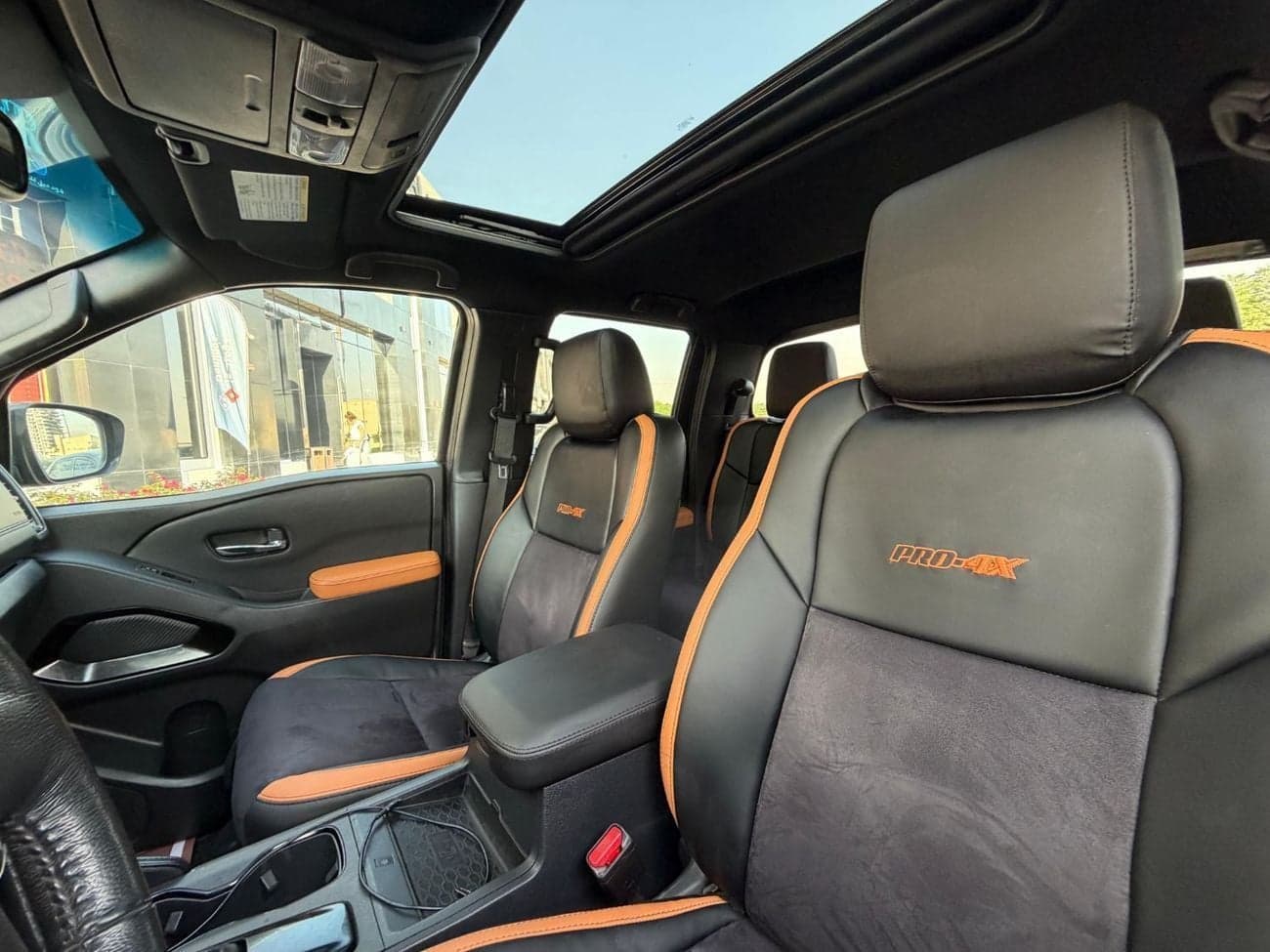 2022 Nissan Frontier thumbnail 9