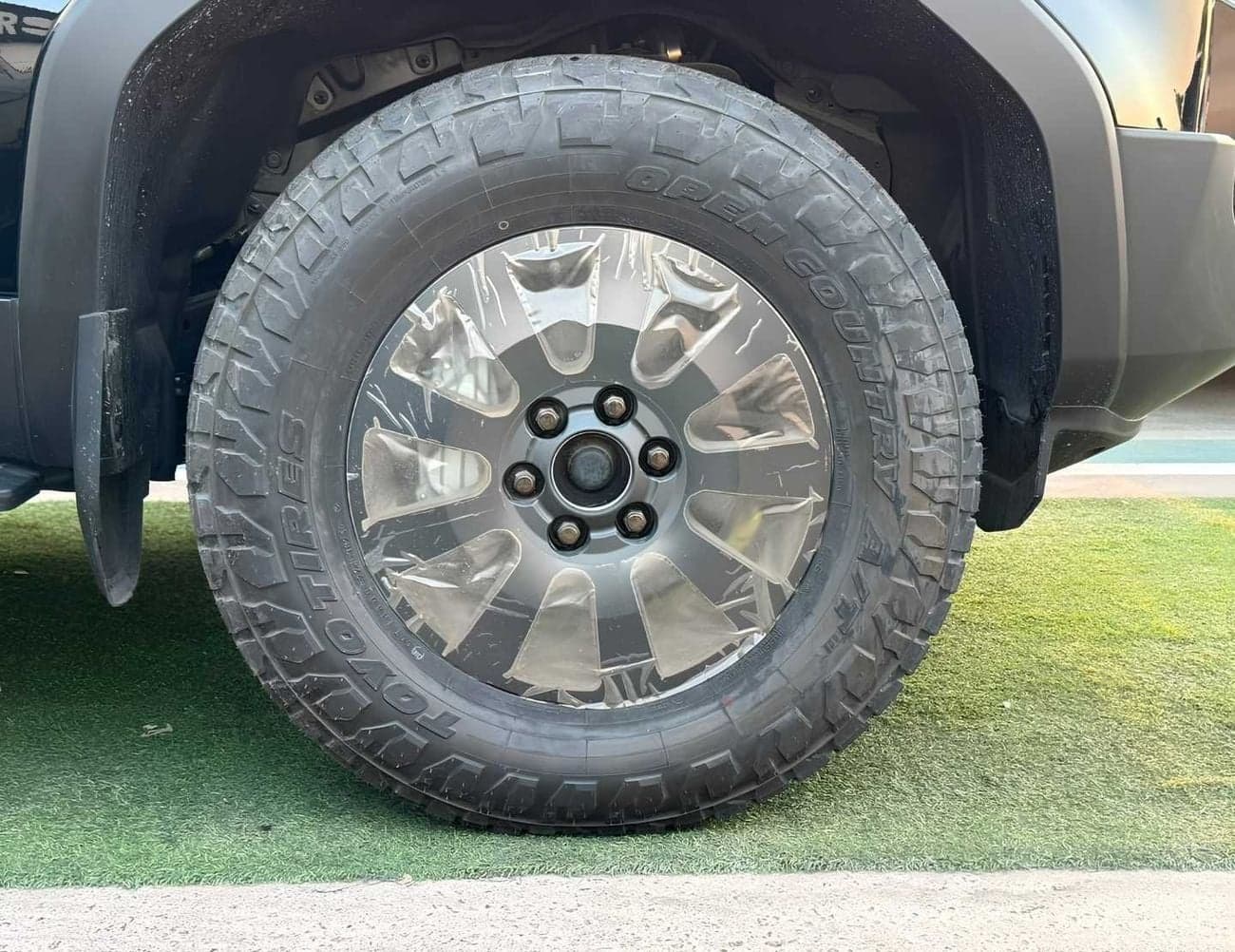 2026 Toyota Prado VXR thumbnail 8