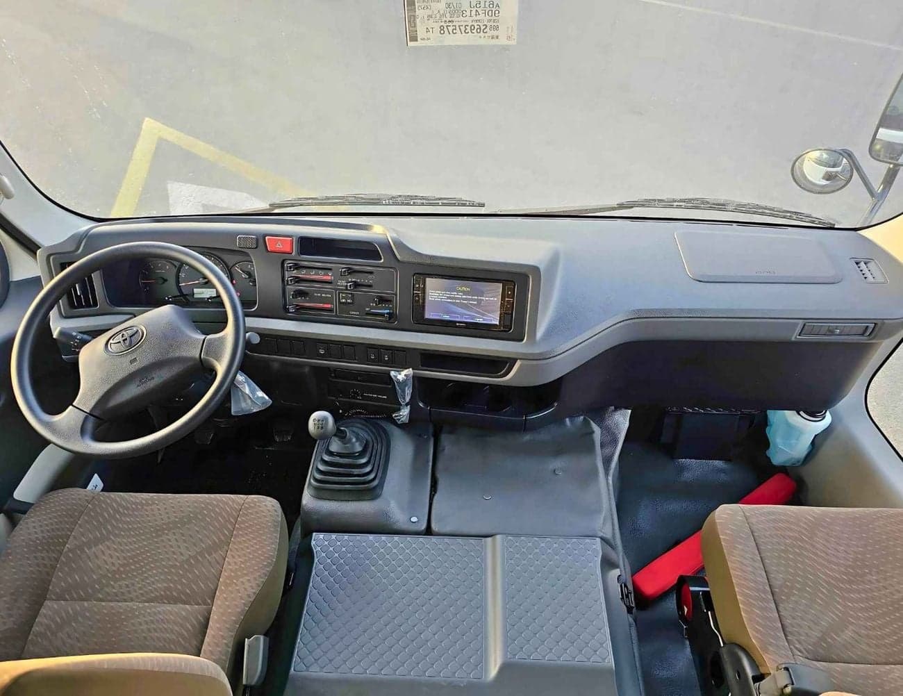 2025 Toyota Coaster thumbnail 8