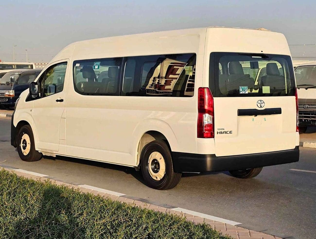 2026 Toyota Hiace GL thumbnail 4