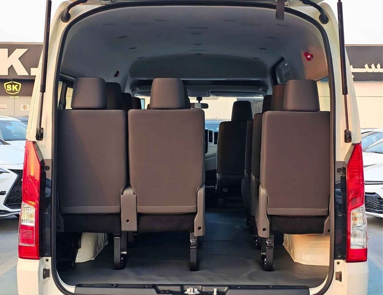 2026 Toyota Hiace GL thumbnail 6