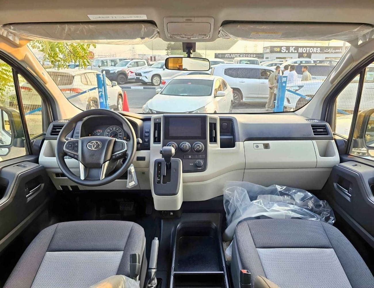 2026 Toyota Hiace GL thumbnail 10