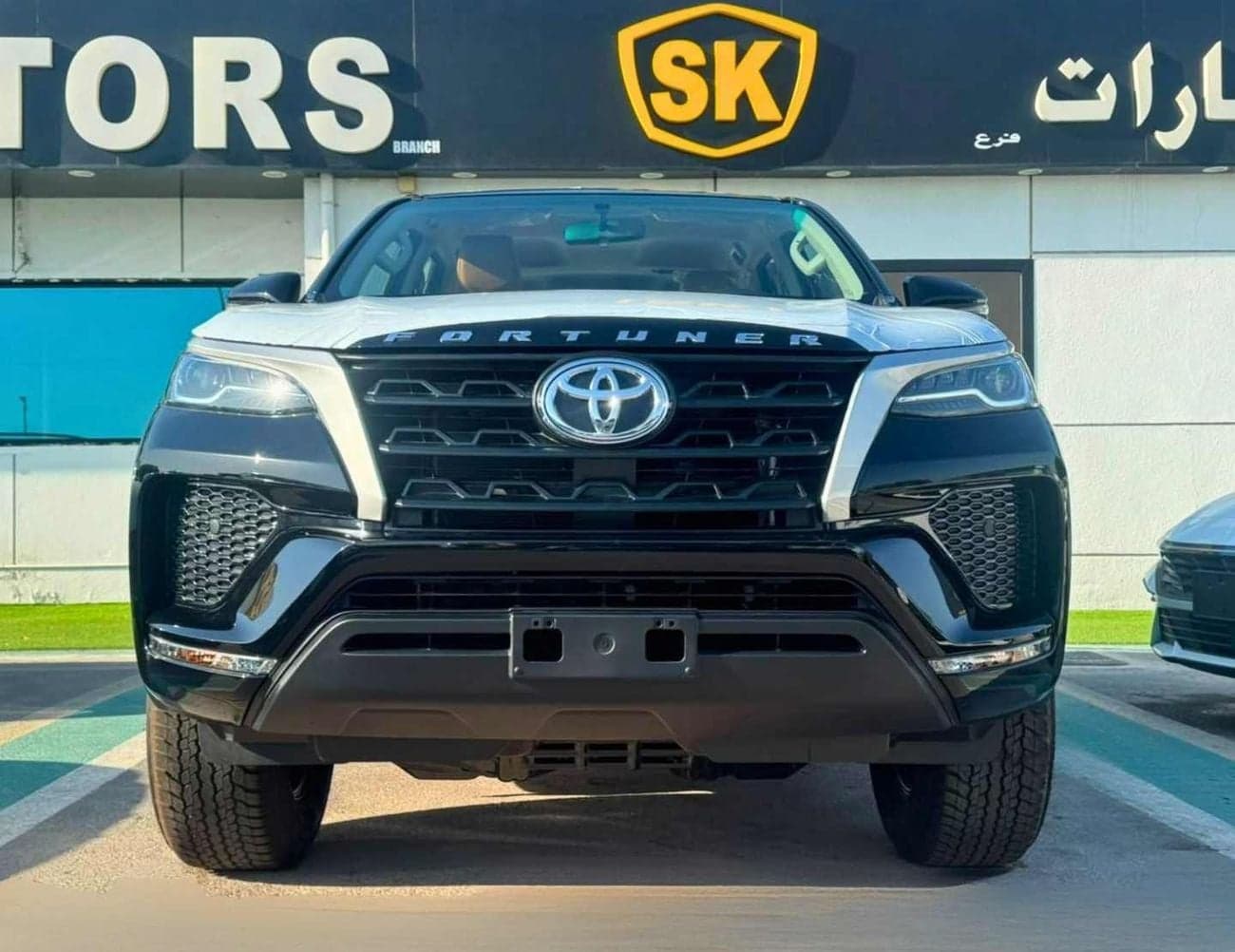 2026 Toyota Fortuner EXR thumbnail 2