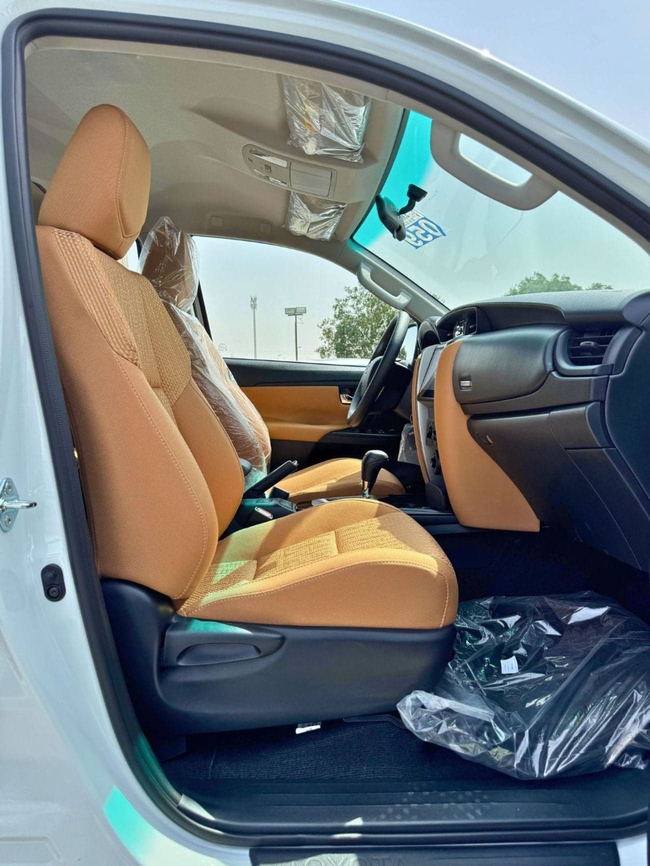 2026 Toyota Fortuner EXR thumbnail 6