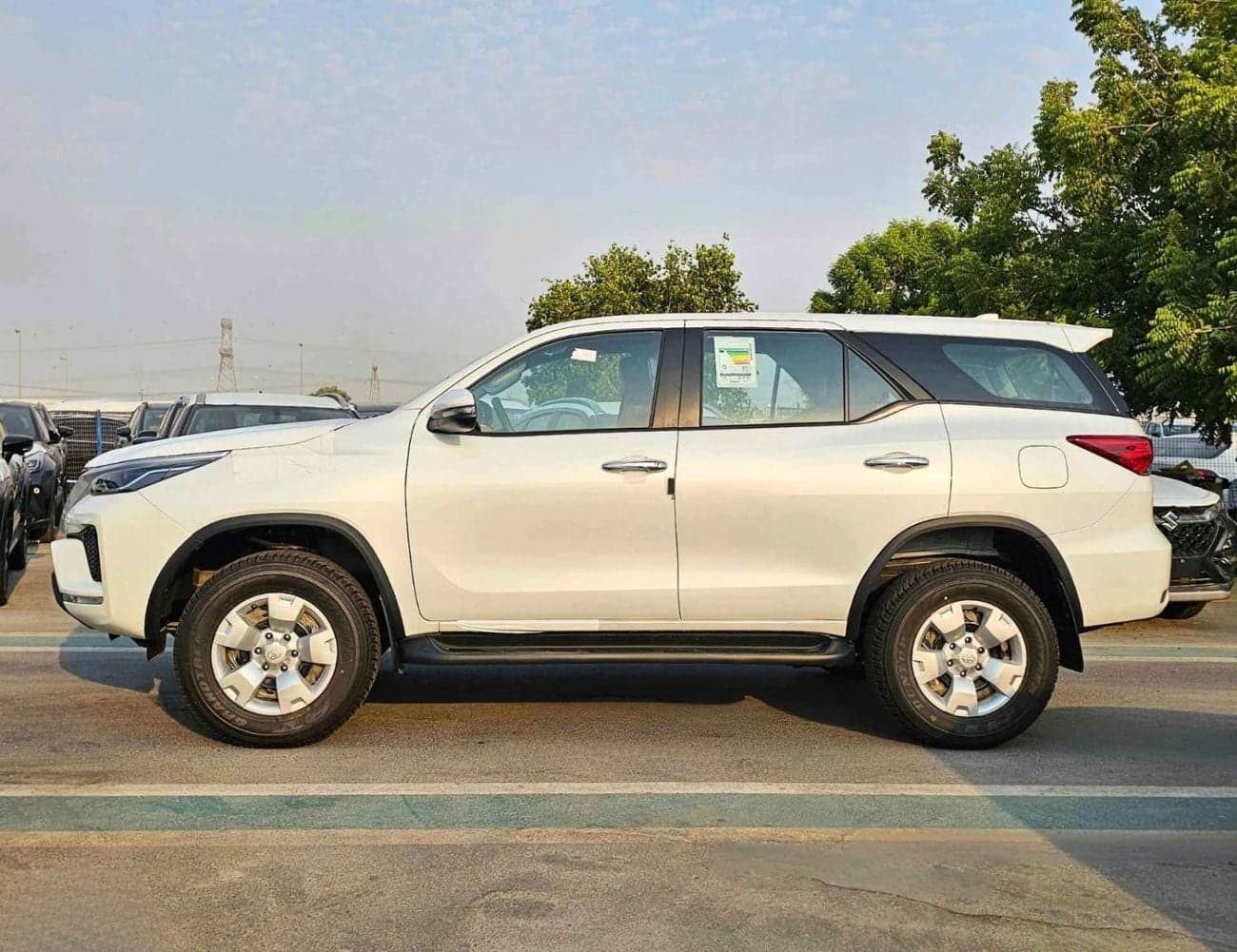 2026 Toyota Fortuner EXR thumbnail 3