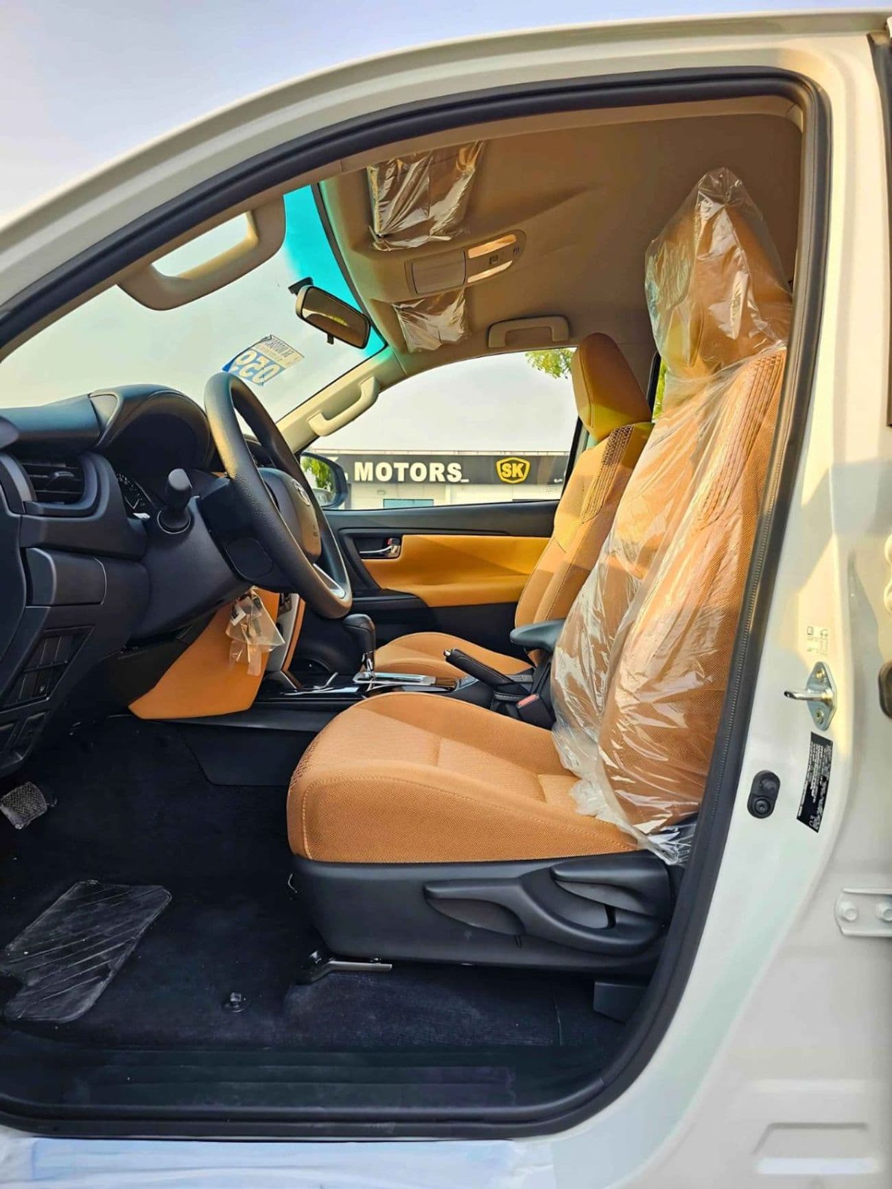 2026 Toyota Fortuner EXR thumbnail 9