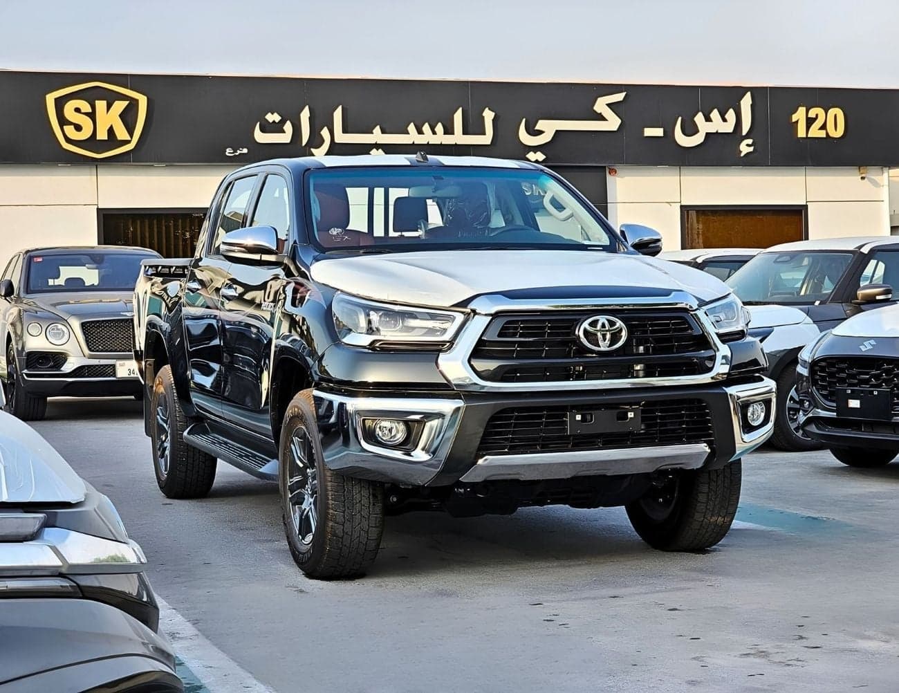 2026 Toyota Hilux SR5 WIDE BODY thumbnail 2
