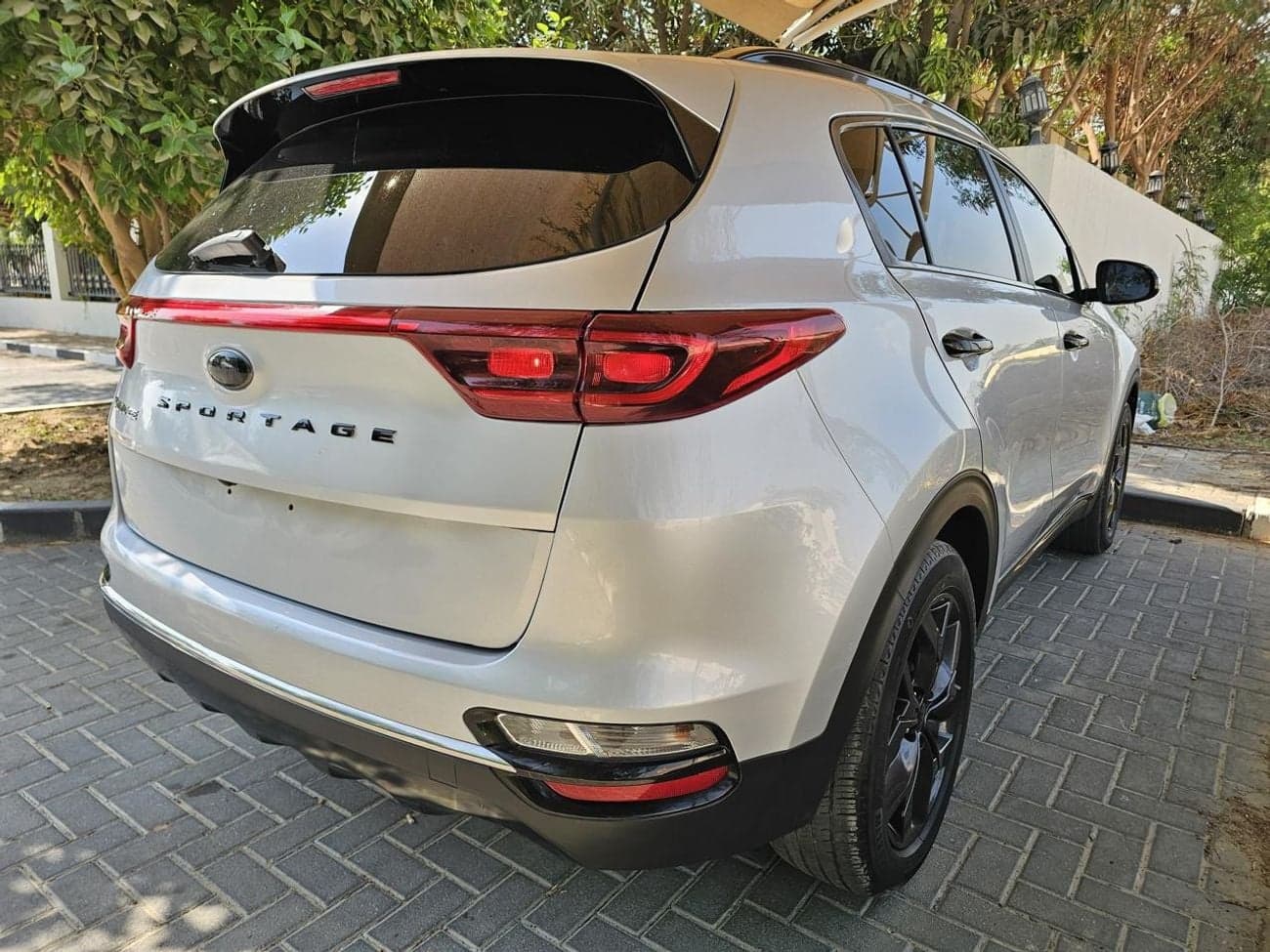 2021 Kia Sportage Sport Version thumbnail 4
