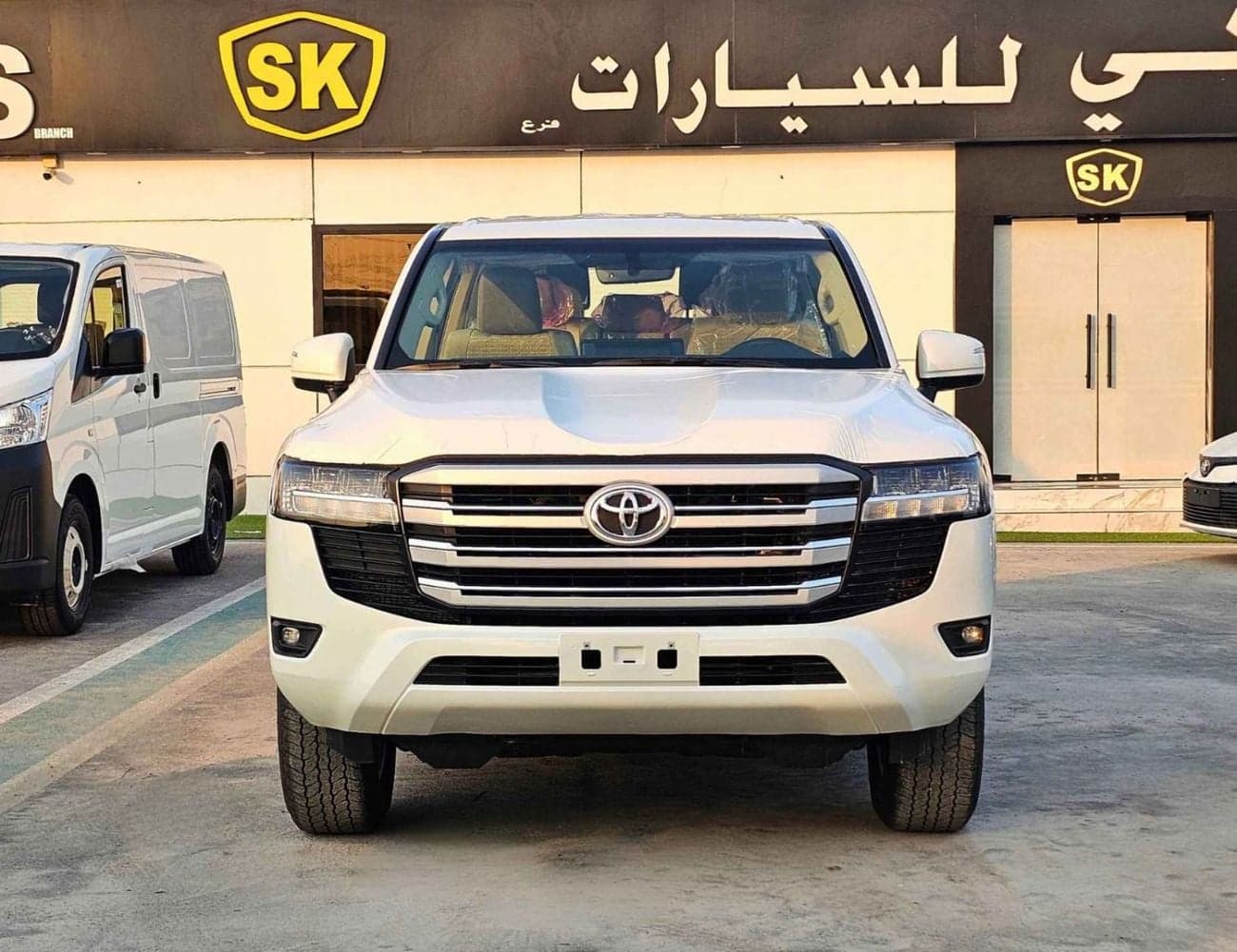 2026 Toyota Land Cruiser GXR thumbnail 2