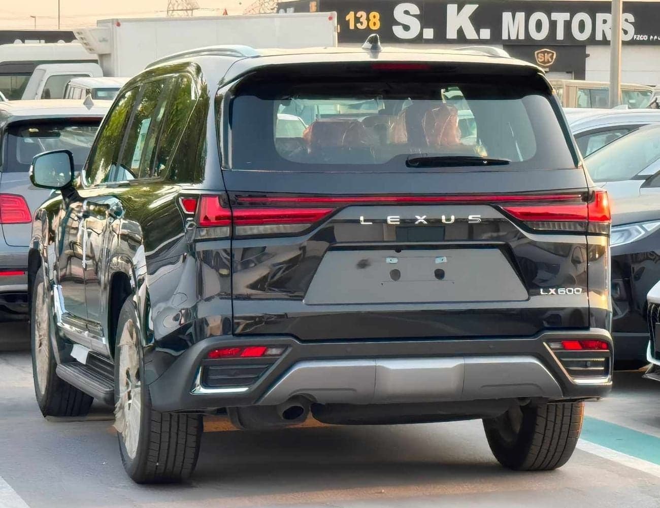 2026 Lexus LX600 SIGNATURE thumbnail 4