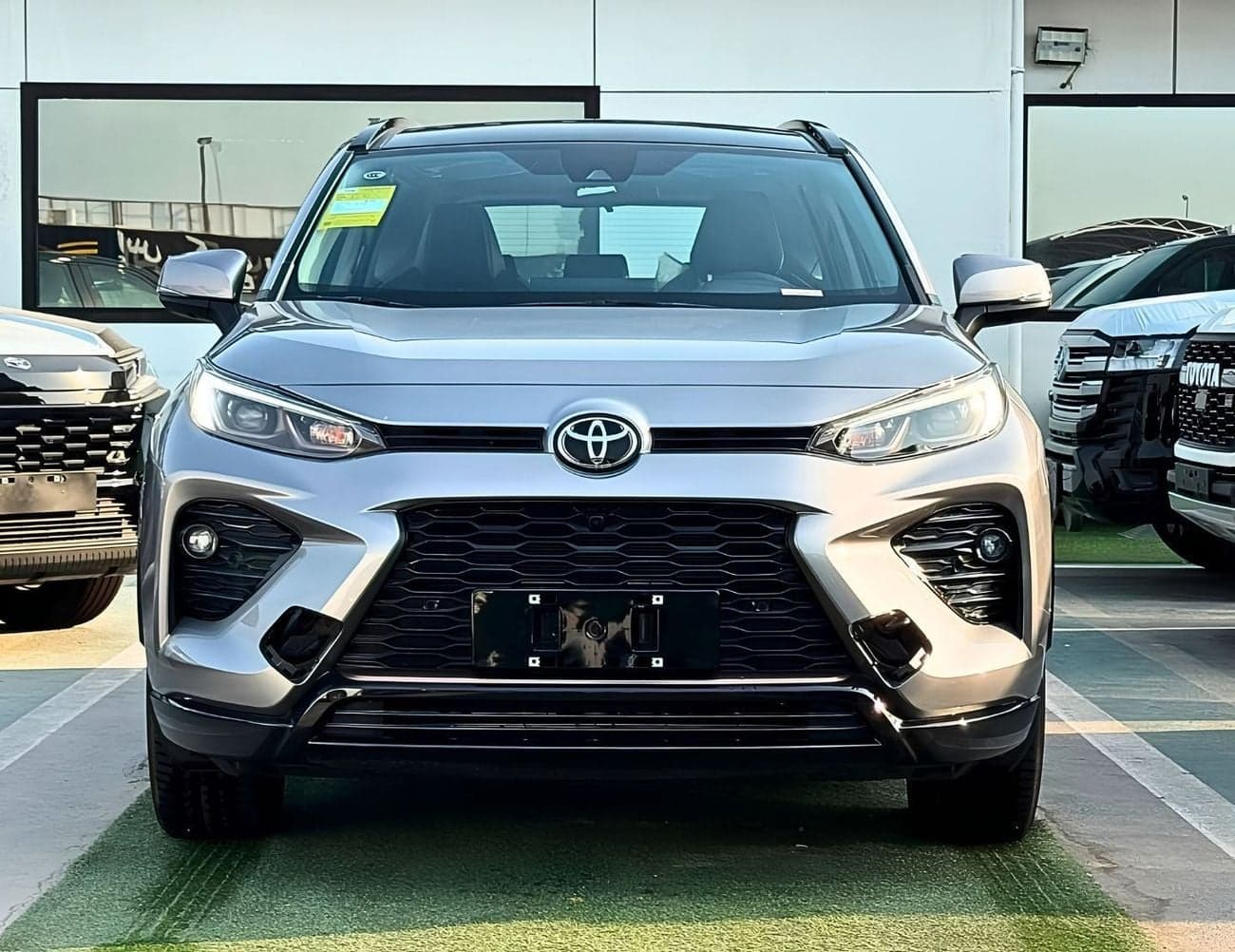 2025 Toyota Wildlander Luxury thumbnail 2