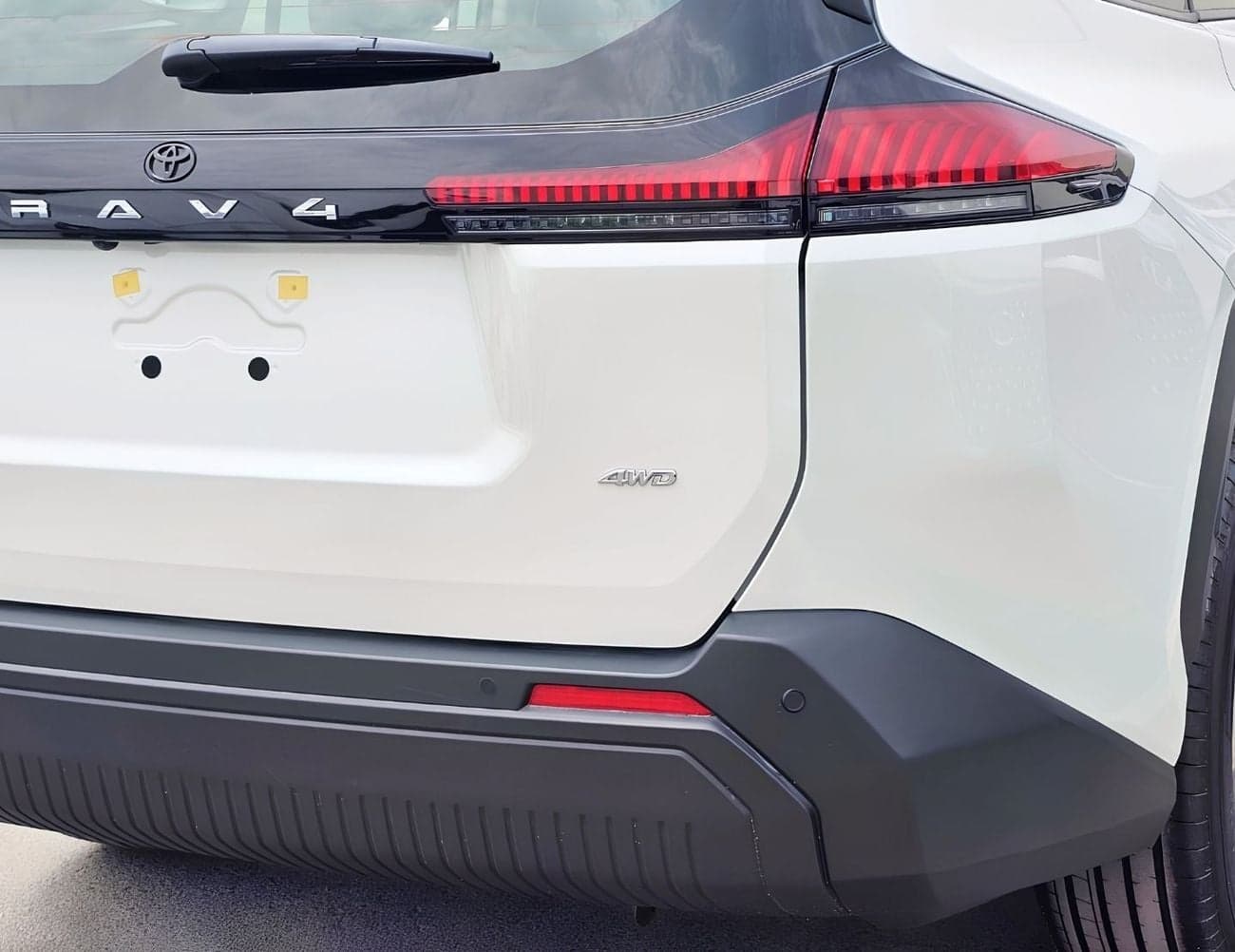 2026 Toyota RAV4 LE thumbnail 10