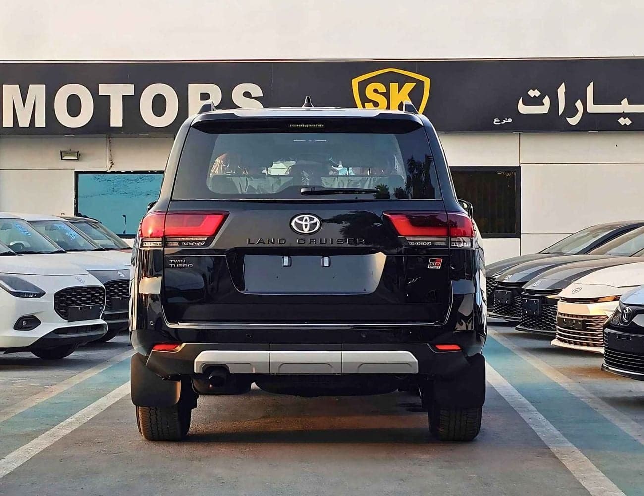 2025 Toyota Land Cruiser GR SPORT thumbnail 4