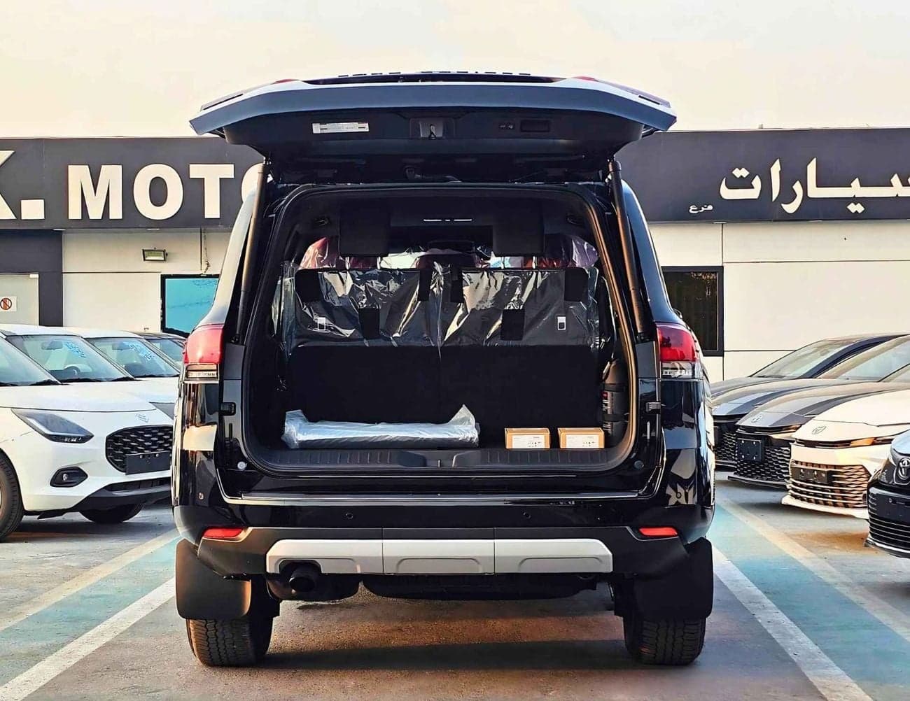 2025 Toyota Land Cruiser GR SPORT thumbnail 5
