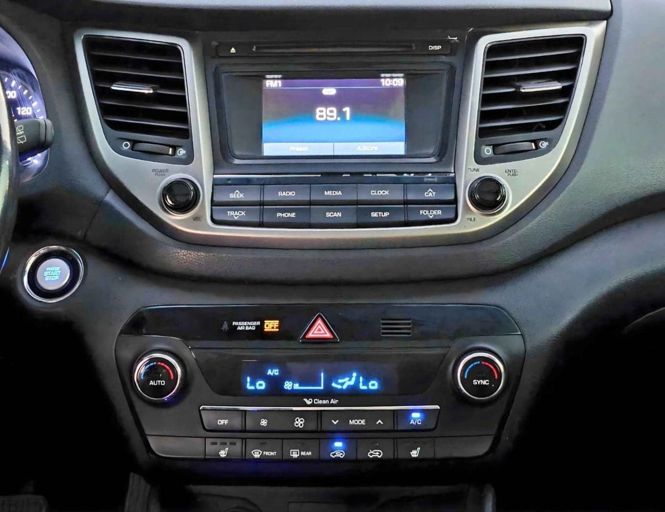 2017 Hyundai Tucson STANDARD thumbnail 8