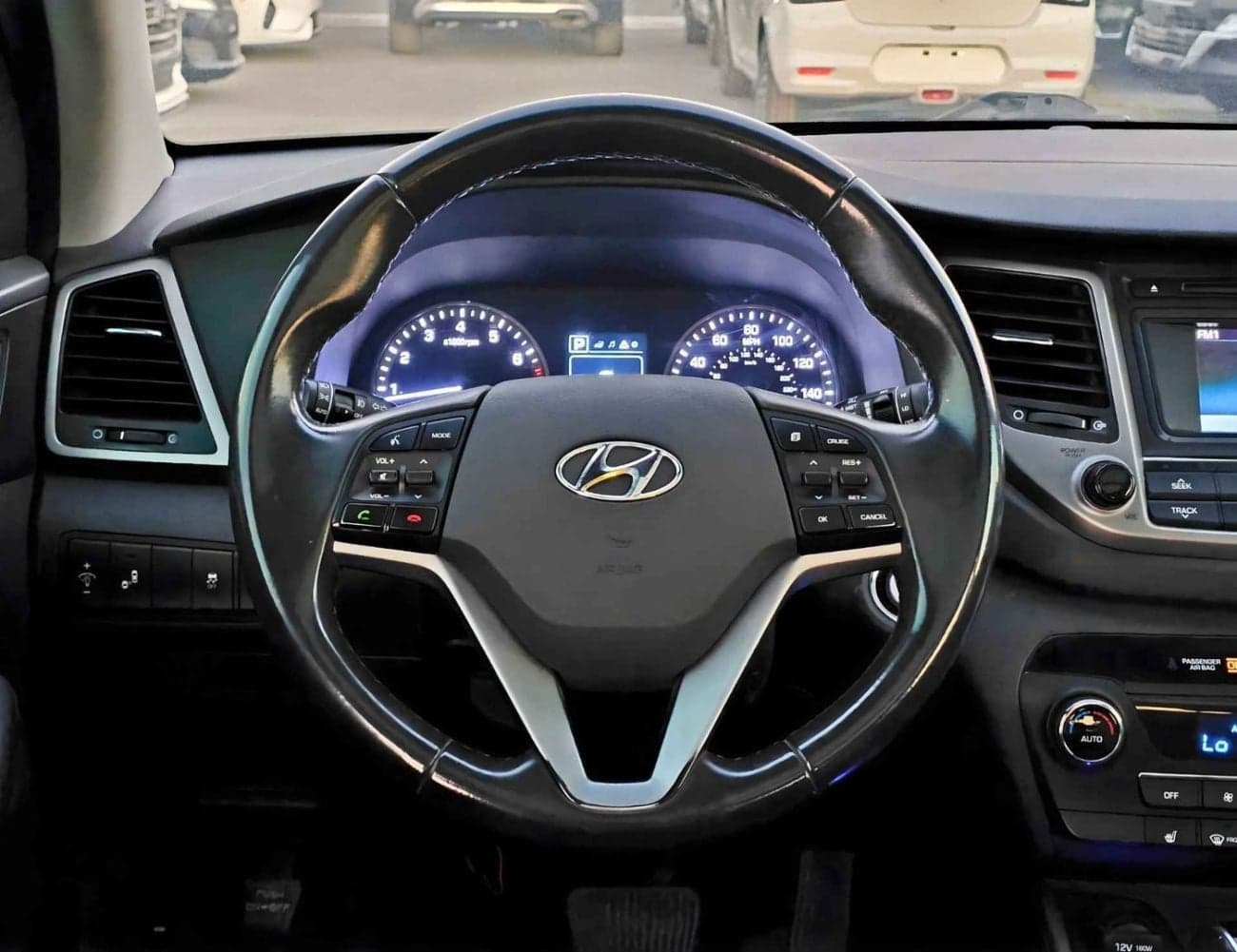 2017 Hyundai Tucson STANDARD thumbnail 9