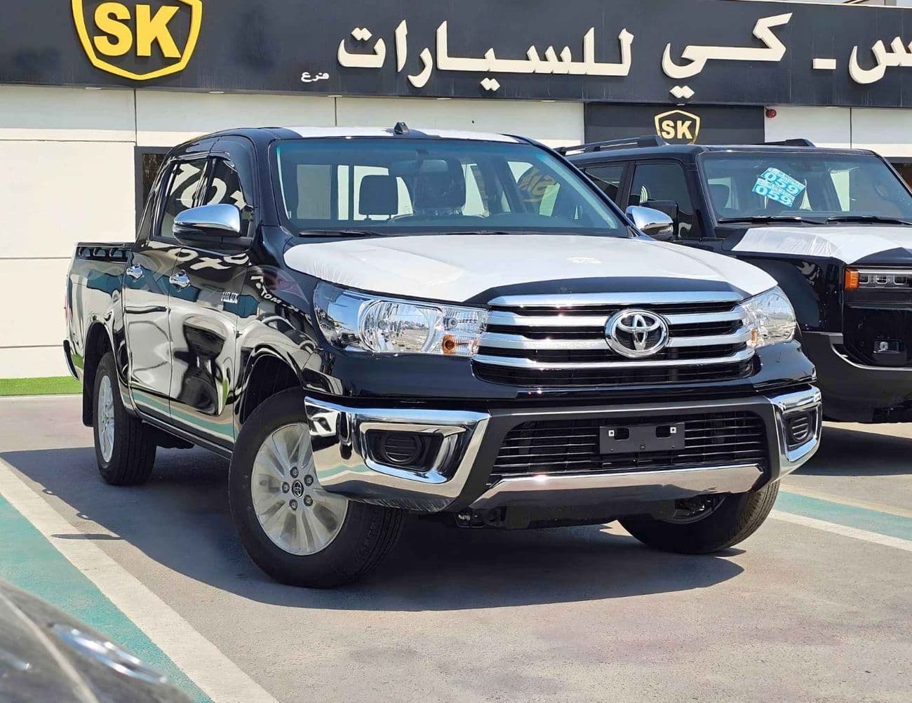 2025 Toyota Hilux SGLX thumbnail 3
