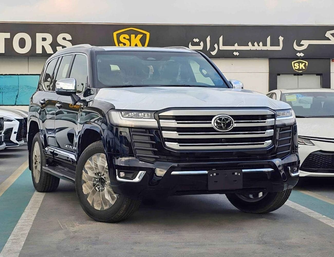 2026 Toyota Land Cruiser VXR thumbnail 3