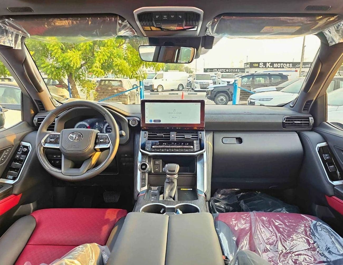 2026 Toyota Land Cruiser VXR thumbnail 4