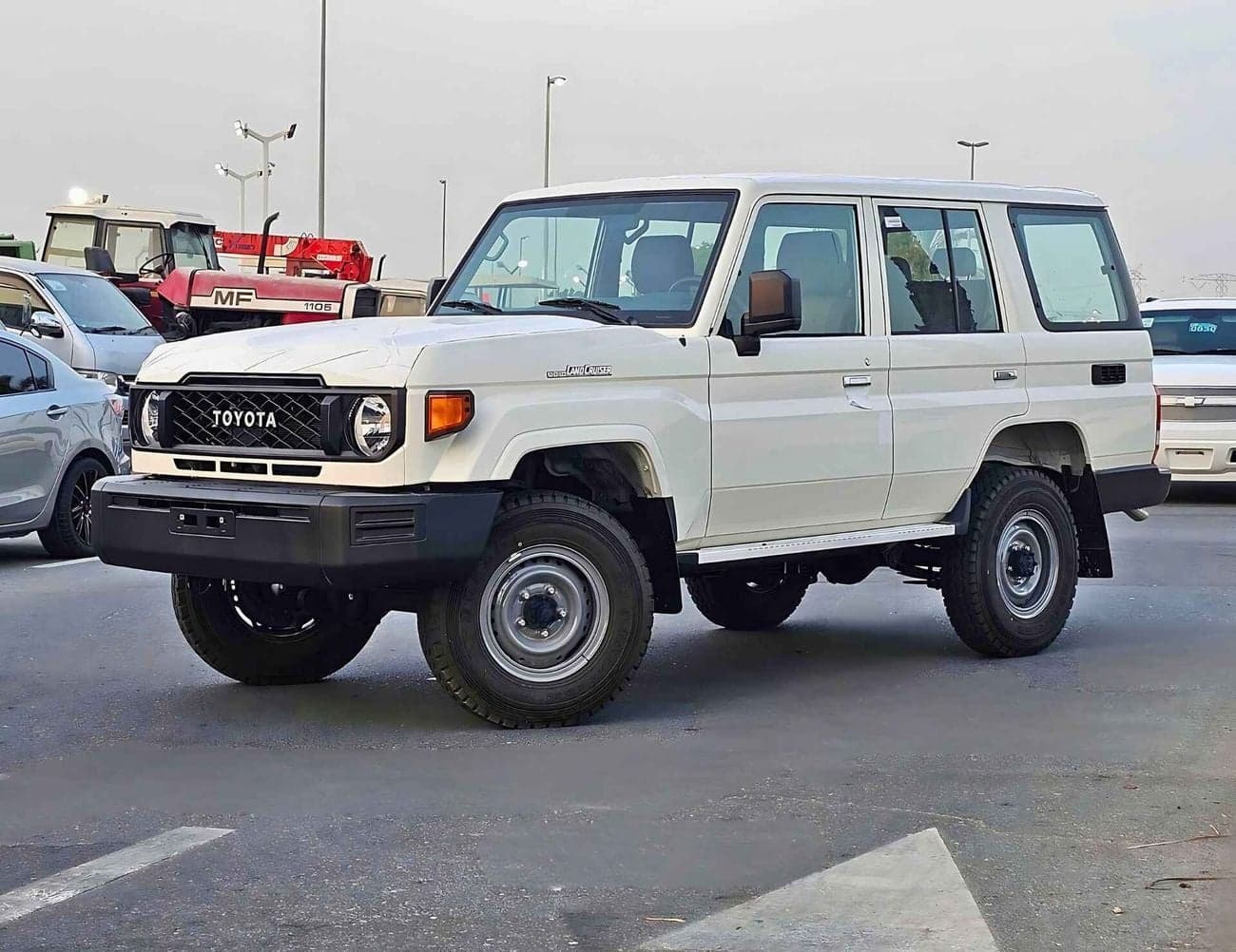 2025 Toyota Land Cruiser 70 LC76 DX