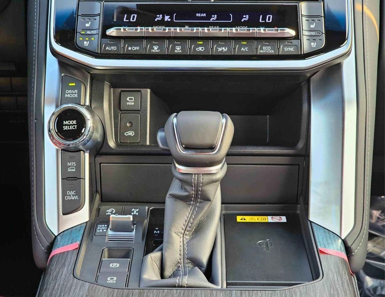 2026 Toyota Land Cruiser VXR thumbnail 9