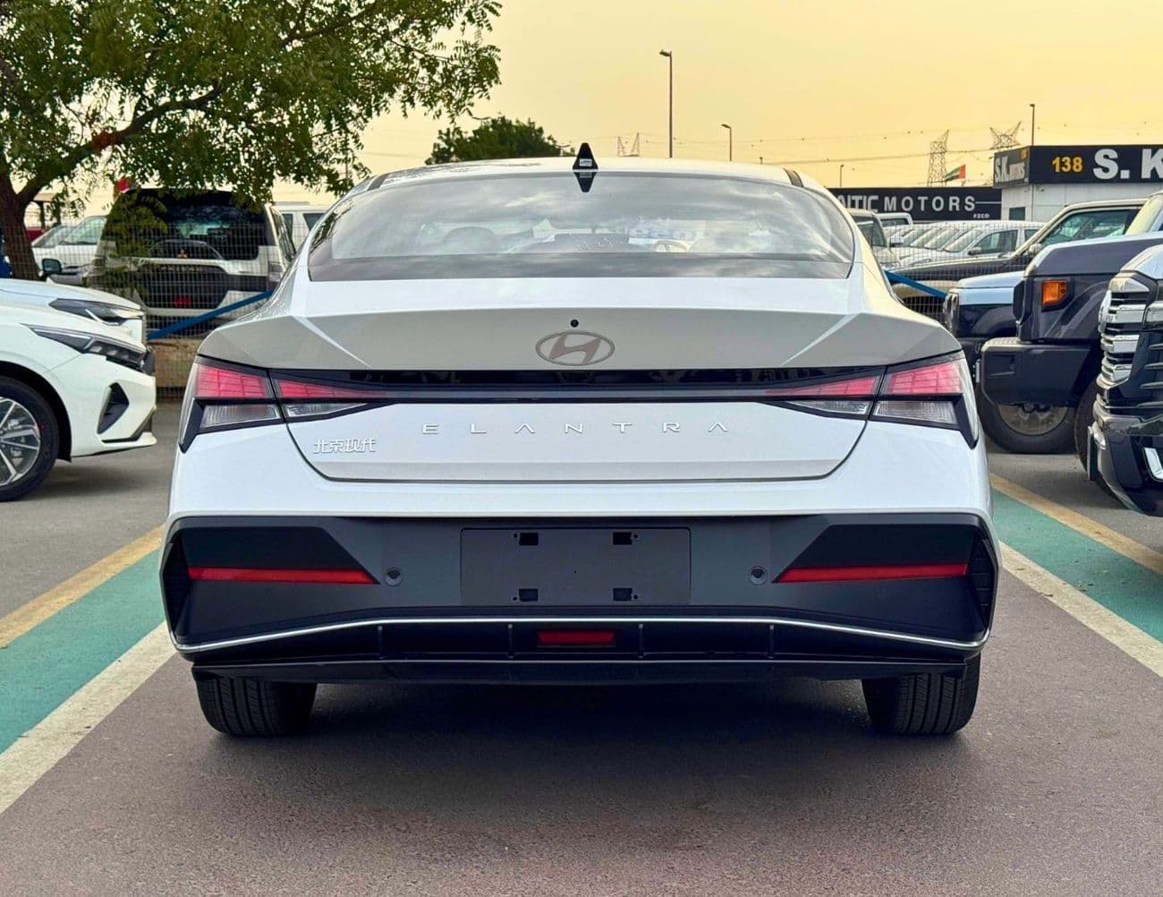 2025 Hyundai Elantra SMART thumbnail 3