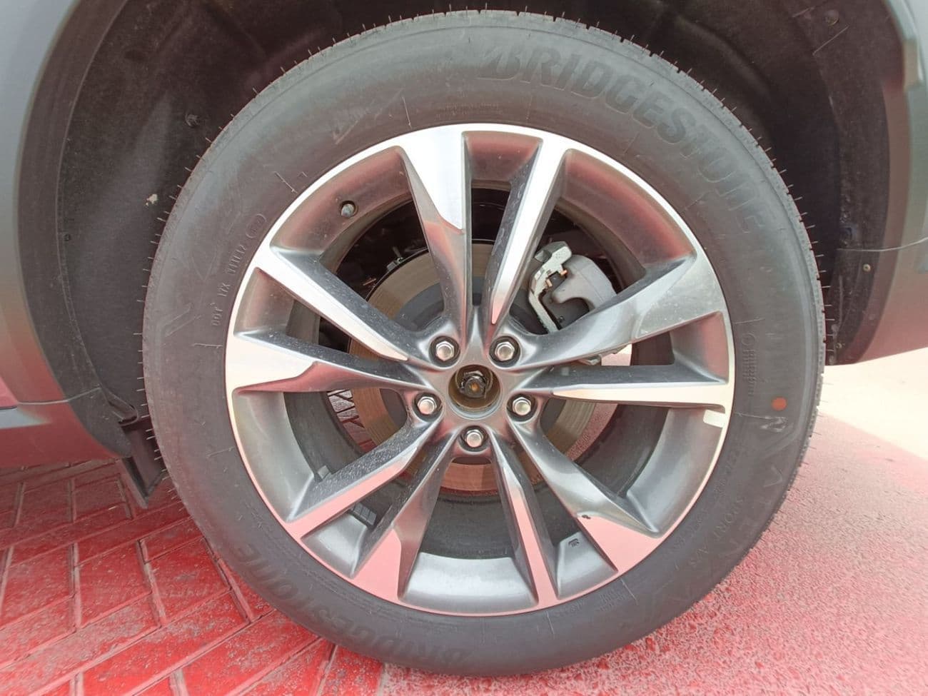 2023 Infiniti QX60 LUXE thumbnail 6