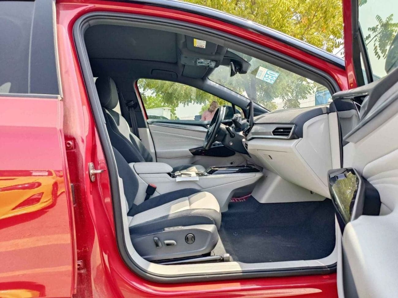 2020 Volkswagen ID.4 thumbnail 10
