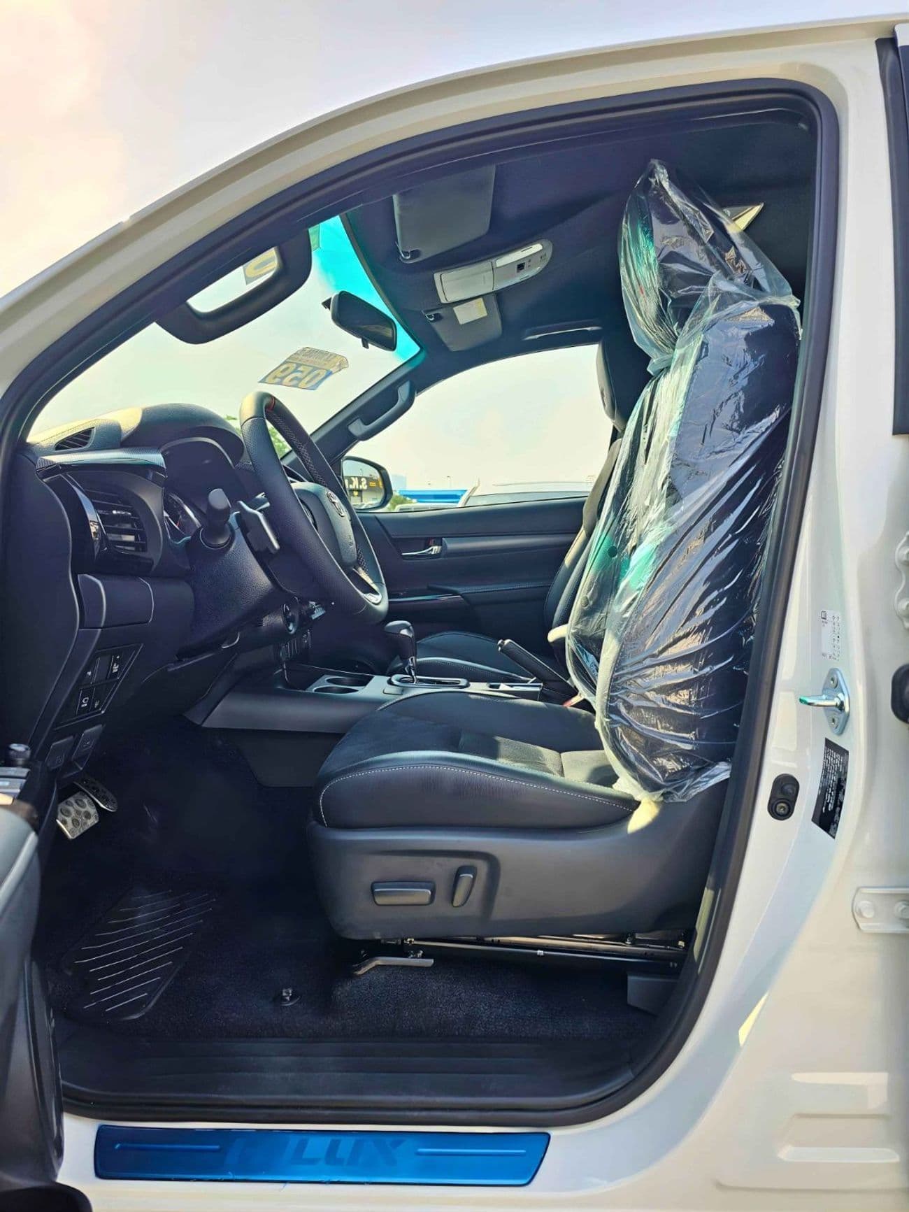 2026 Toyota Hilux ADVENTURE thumbnail 8