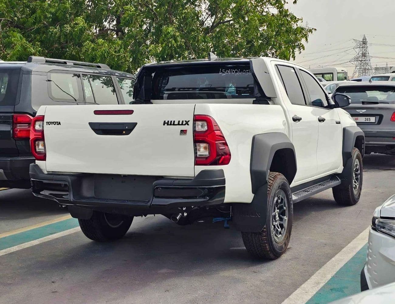 2025 Toyota Hilux GR SPORT thumbnail 5