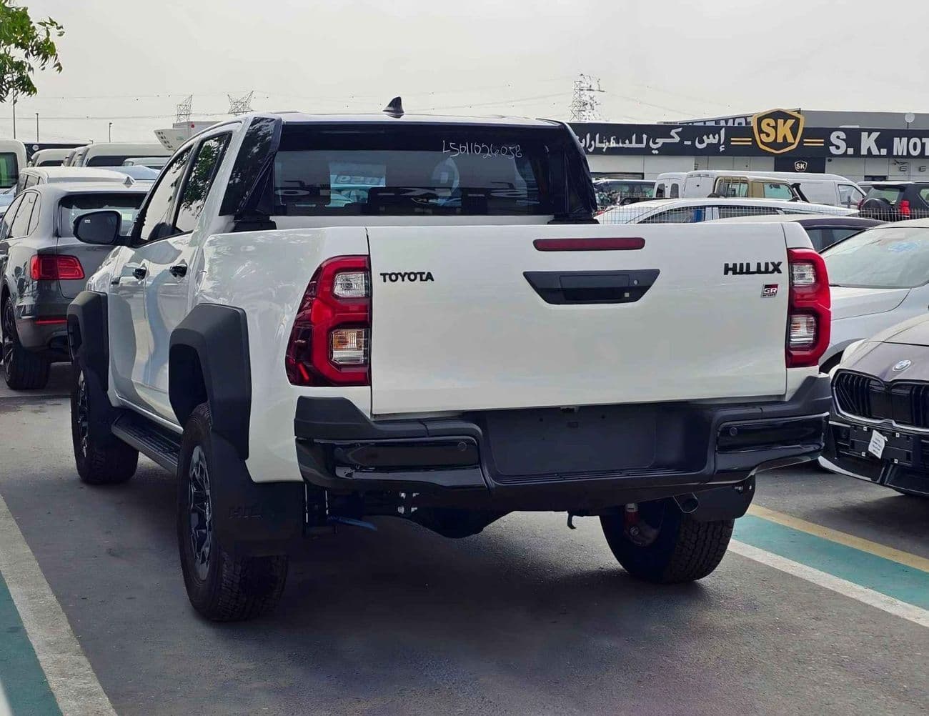 2025 Toyota Hilux GR SPORT thumbnail 6