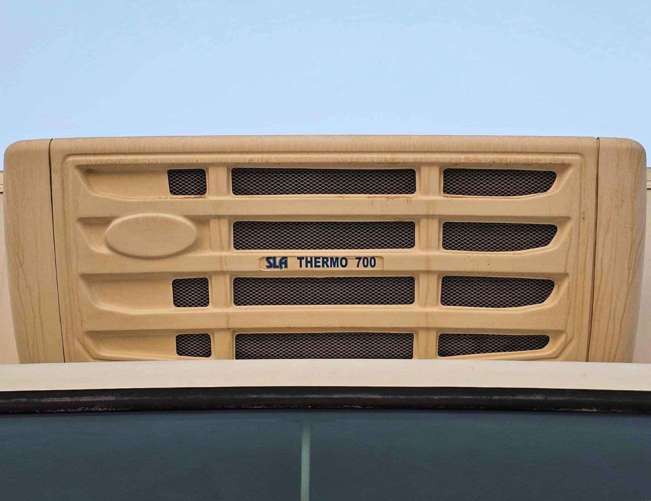 2022 Mitsubishi Fuso Canter thumbnail 9