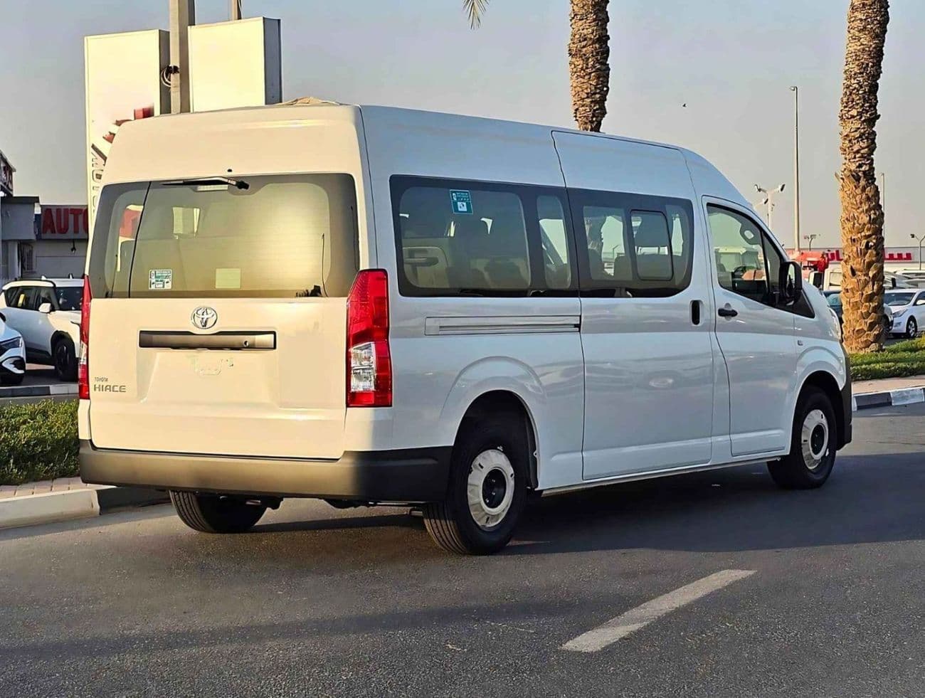 2026 Toyota Hiace GL thumbnail 4