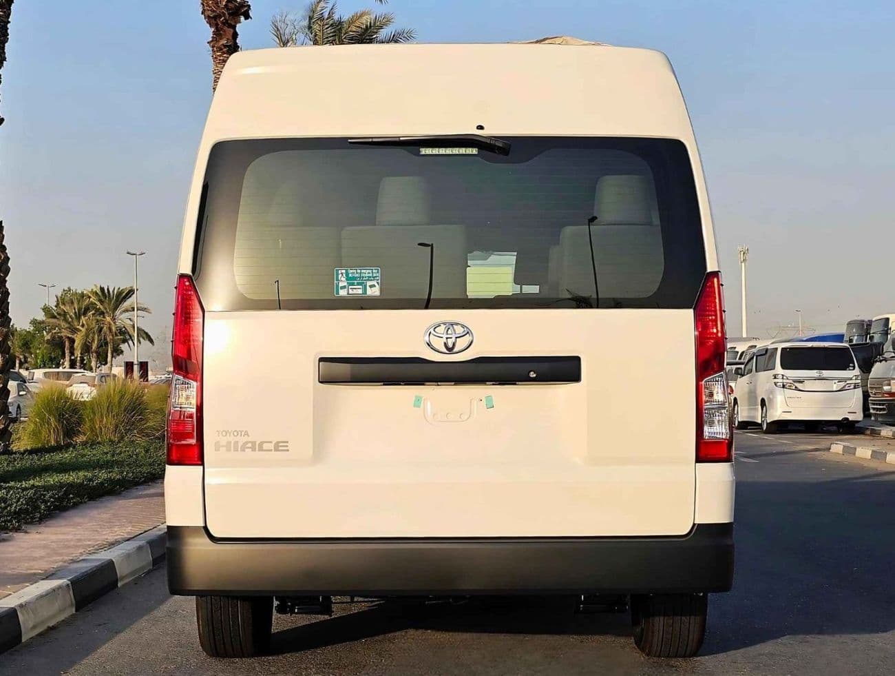 2026 Toyota Hiace GL thumbnail 5
