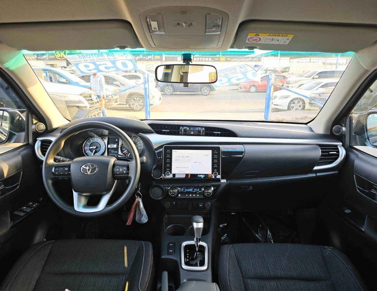 2025 Toyota Hilux thumbnail 10