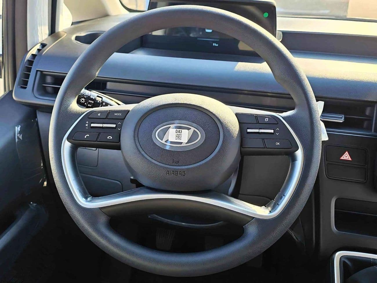 2025 Hyundai Staria thumbnail 9