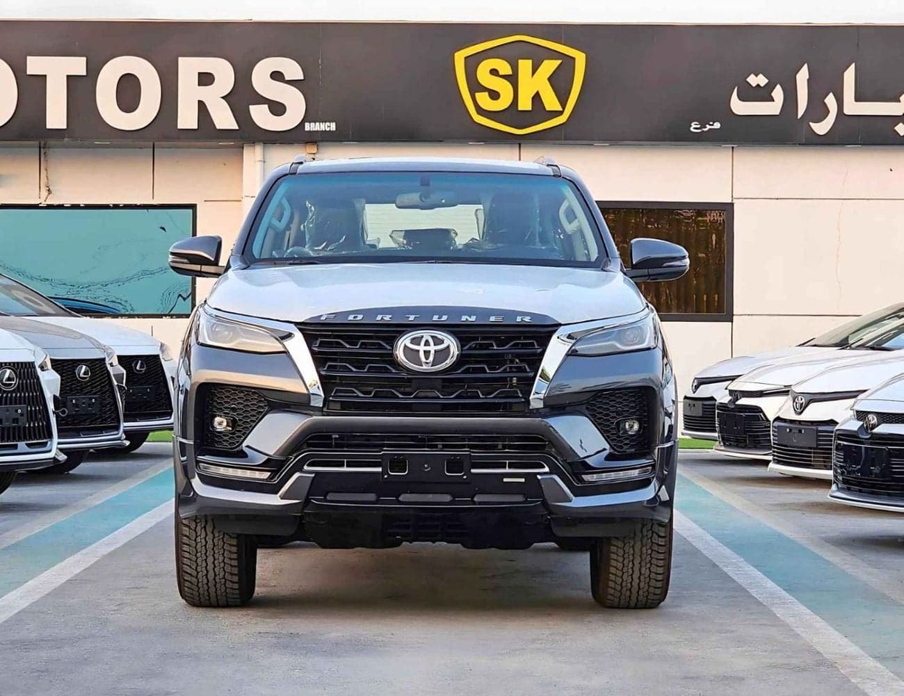 2026 Toyota Fortuner VXR thumbnail 2