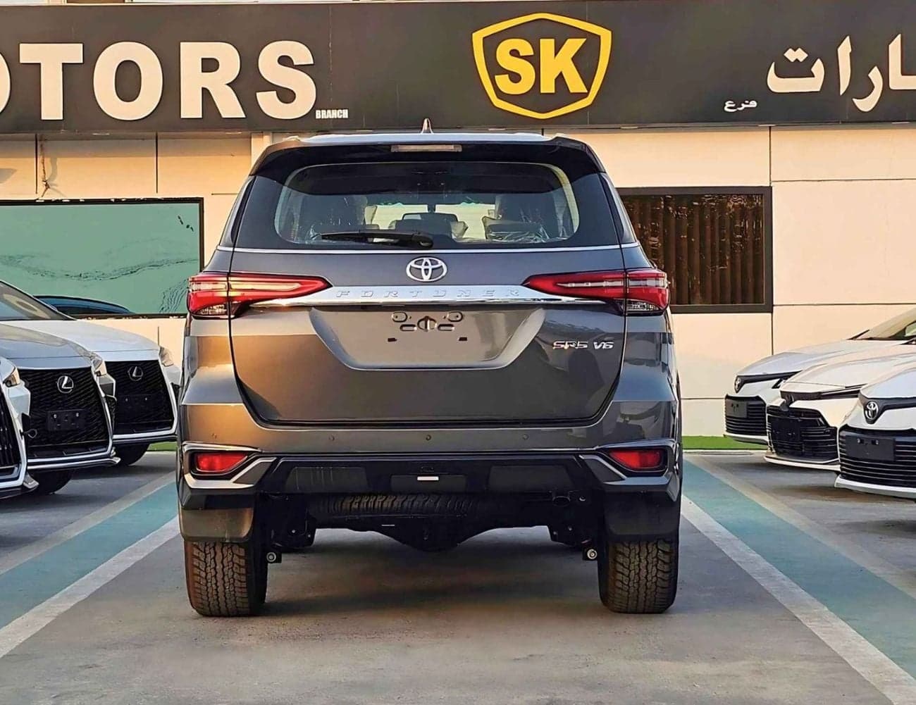 2026 Toyota Fortuner VXR thumbnail 5