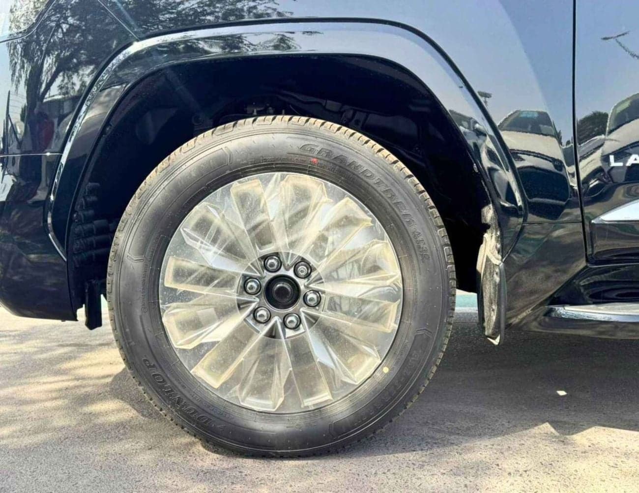 2026 Toyota Land Cruiser GXR thumbnail 9