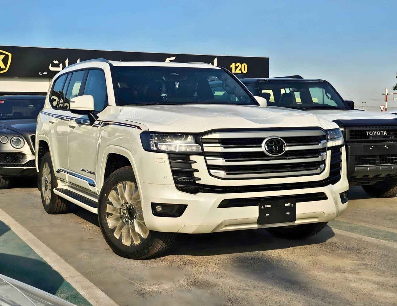 2026 Toyota Land Cruiser GXR thumbnail 3