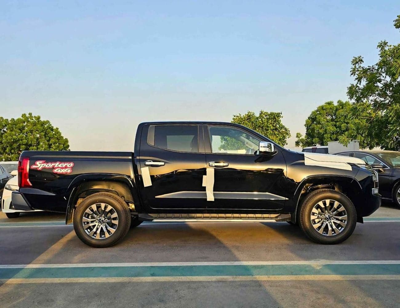 2026 Mitsubishi L200 SPORTERO thumbnail 2