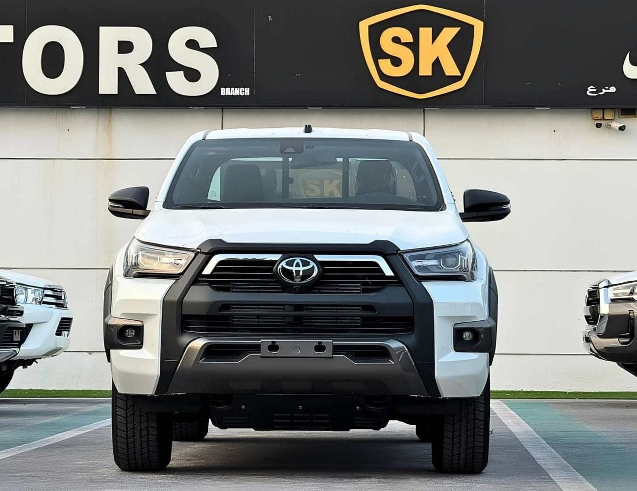2026 Toyota Hilux ADVENTURE thumbnail 2