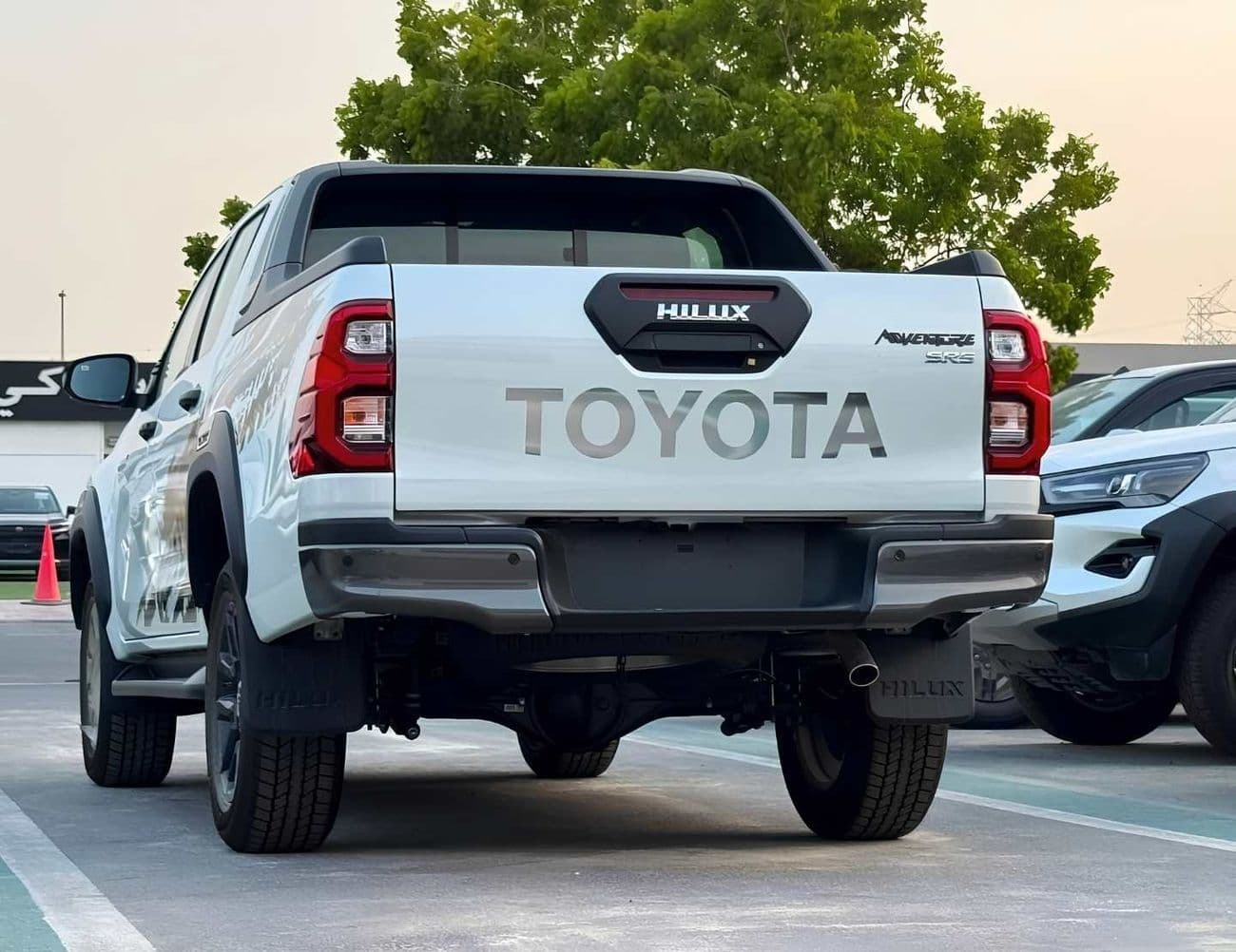 2026 Toyota Hilux ADVENTURE thumbnail 3