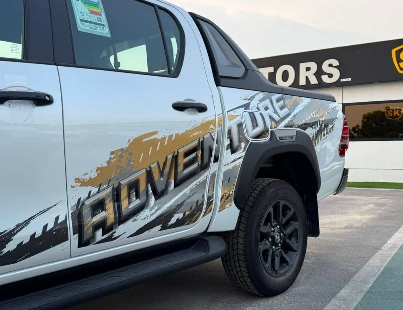 2026 Toyota Hilux ADVENTURE thumbnail 5