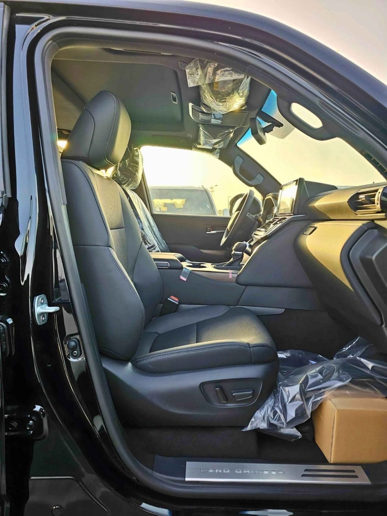 2026 Toyota Land Cruiser GXR thumbnail 10