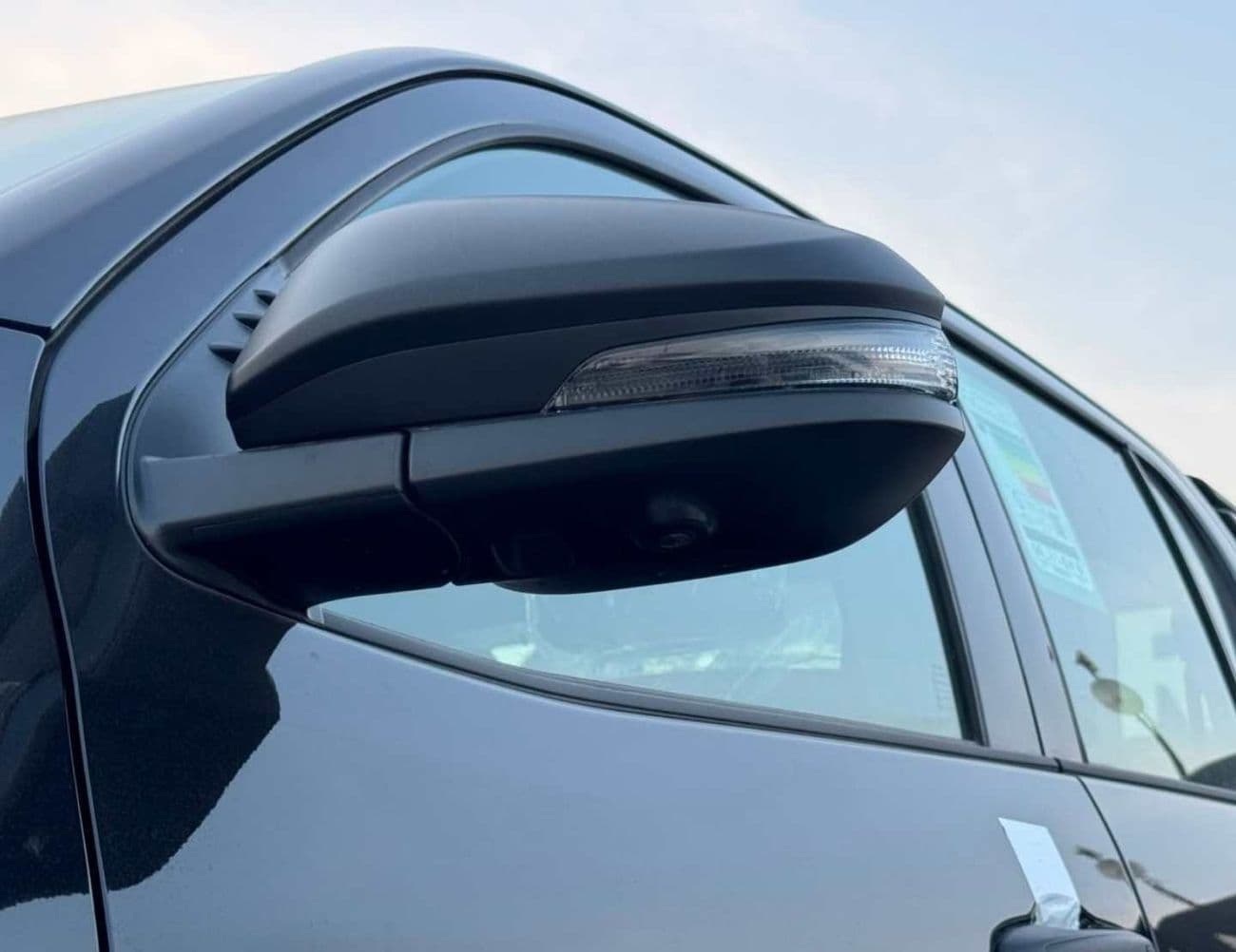 2026 Toyota Hilux ADVENTURE thumbnail 7