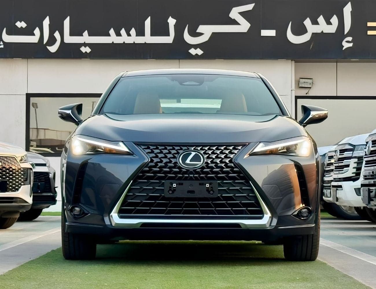 2025 Lexus UX300h PRIME 2.0L HYBRID thumbnail 2