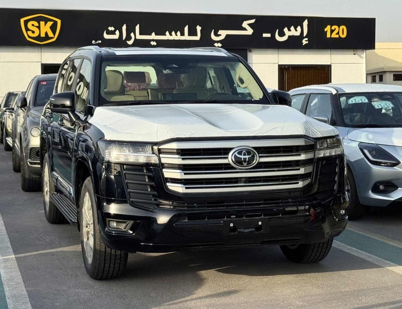 2026 Toyota Land Cruiser GXR thumbnail 3